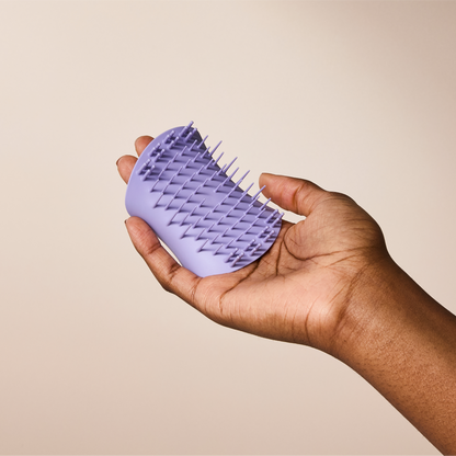 The Scalp Exfoliator & Massager P7